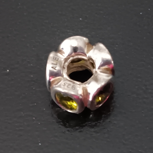 Authentic PANDORA Green Oval Lights Charm - Picture 2 of 3